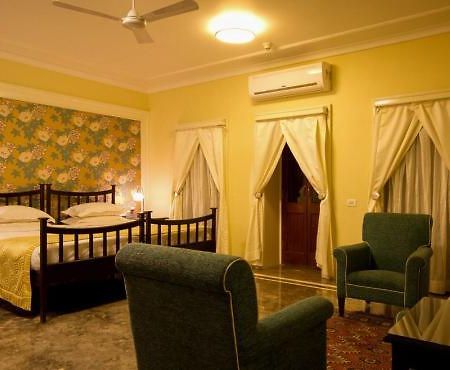 Palace Hotel مونت ابو المظهر الخارجي الصورة